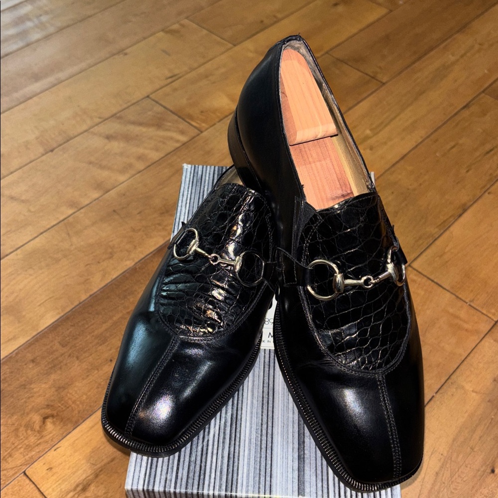 This R. Martegani Black size 11 slip-ons